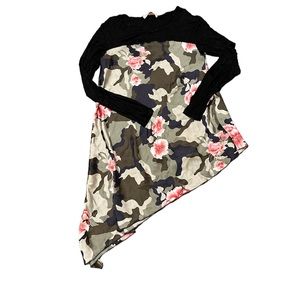 Rinascimento floral and camouflage angular top